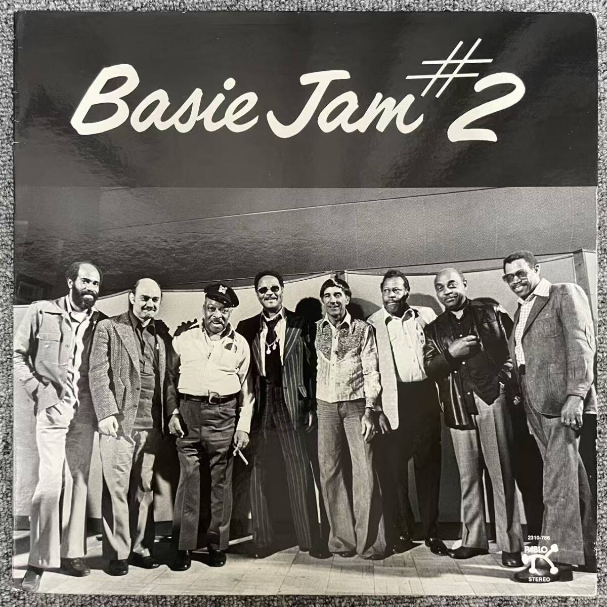 Yahoo!オークション -「count basie basie jam」の落札相場・落札価格