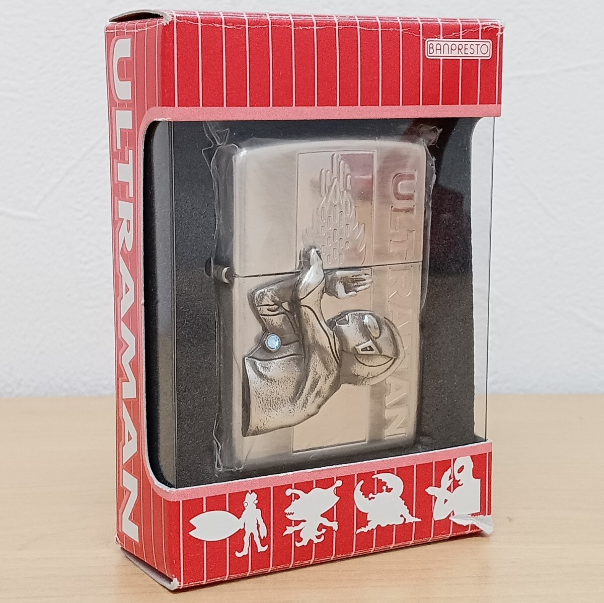 Yahoo!オークション -「ウルトラマン40周年記念」(Zippo) (ライター)の