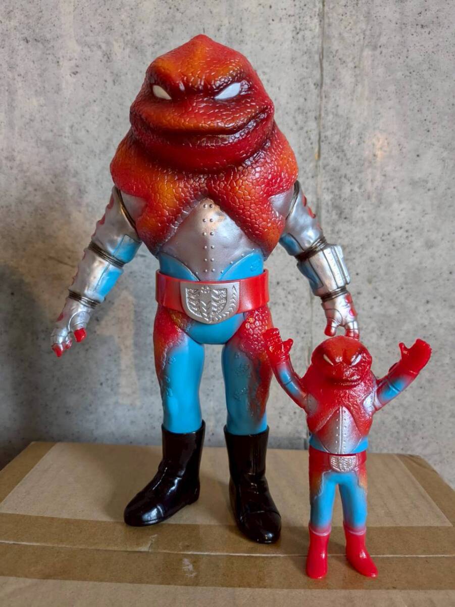 Yahoo!オークション -「東映レトロソフビミサイルヤモリ」(フィギュア