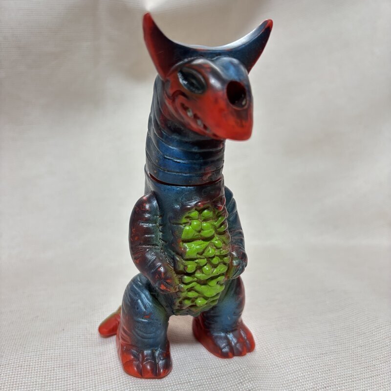 Yahoo!オークション -「ゴモラ・ソフビ」(ビンテージ) の落札相場