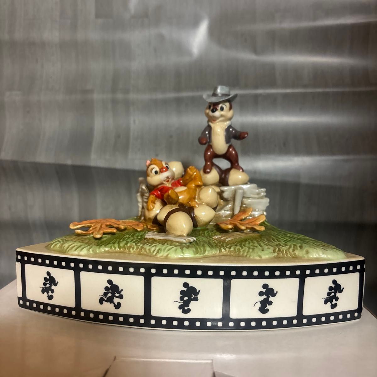 チップ デール 陶器 置物 りんご ナッツ チップ&デール｜Yahoo!フリマ