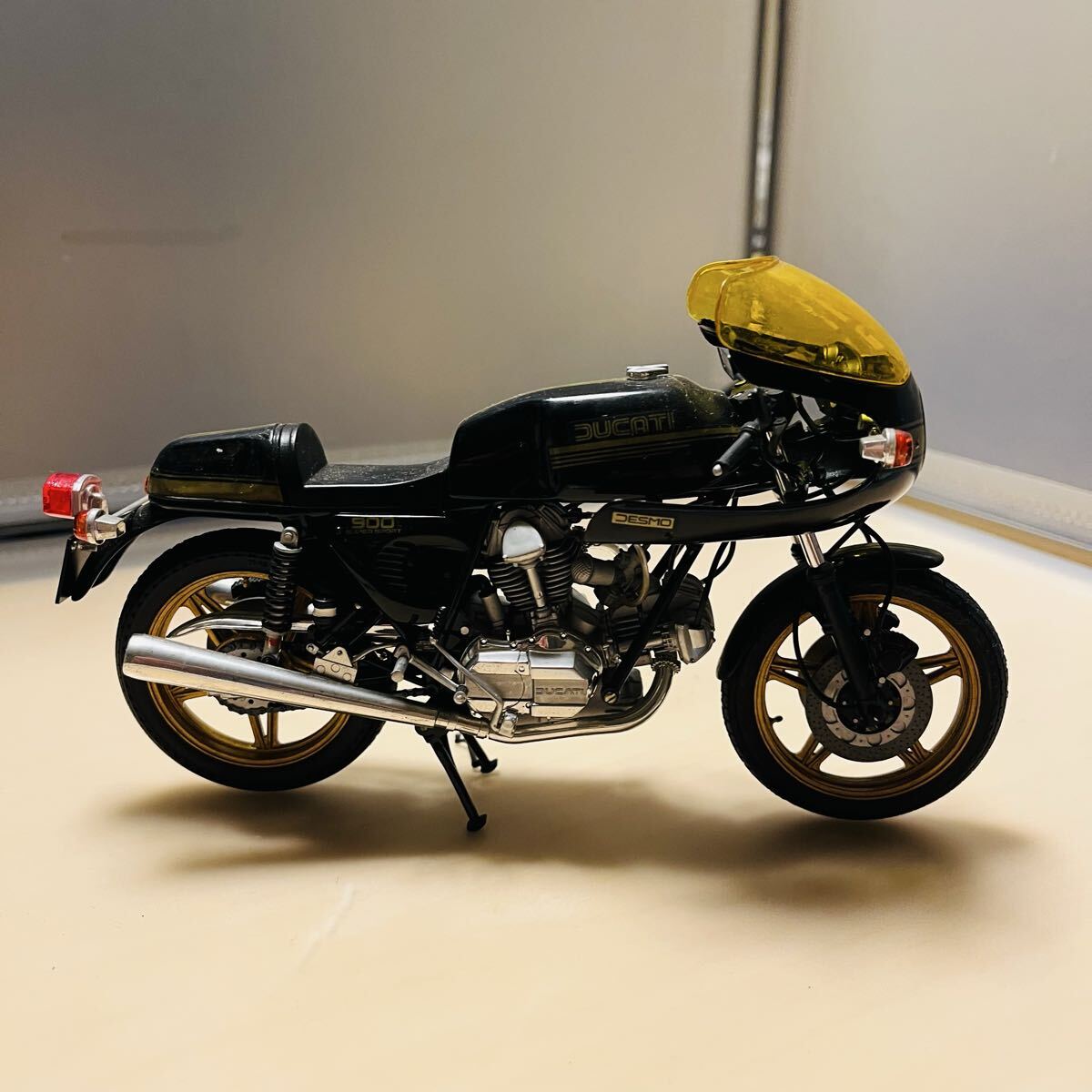 Yahoo!オークション -「ducati 900ss」(プラモデル) の落札相場・落札価格