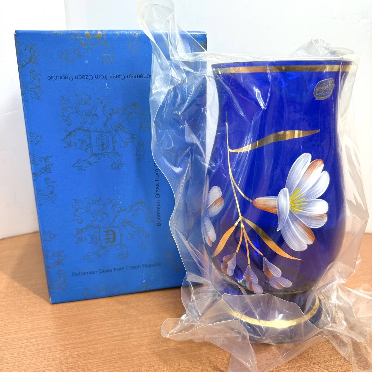 Yahoo!オークション -「ボヘミア 花瓶」(工芸ガラス) (ガラス)の落札