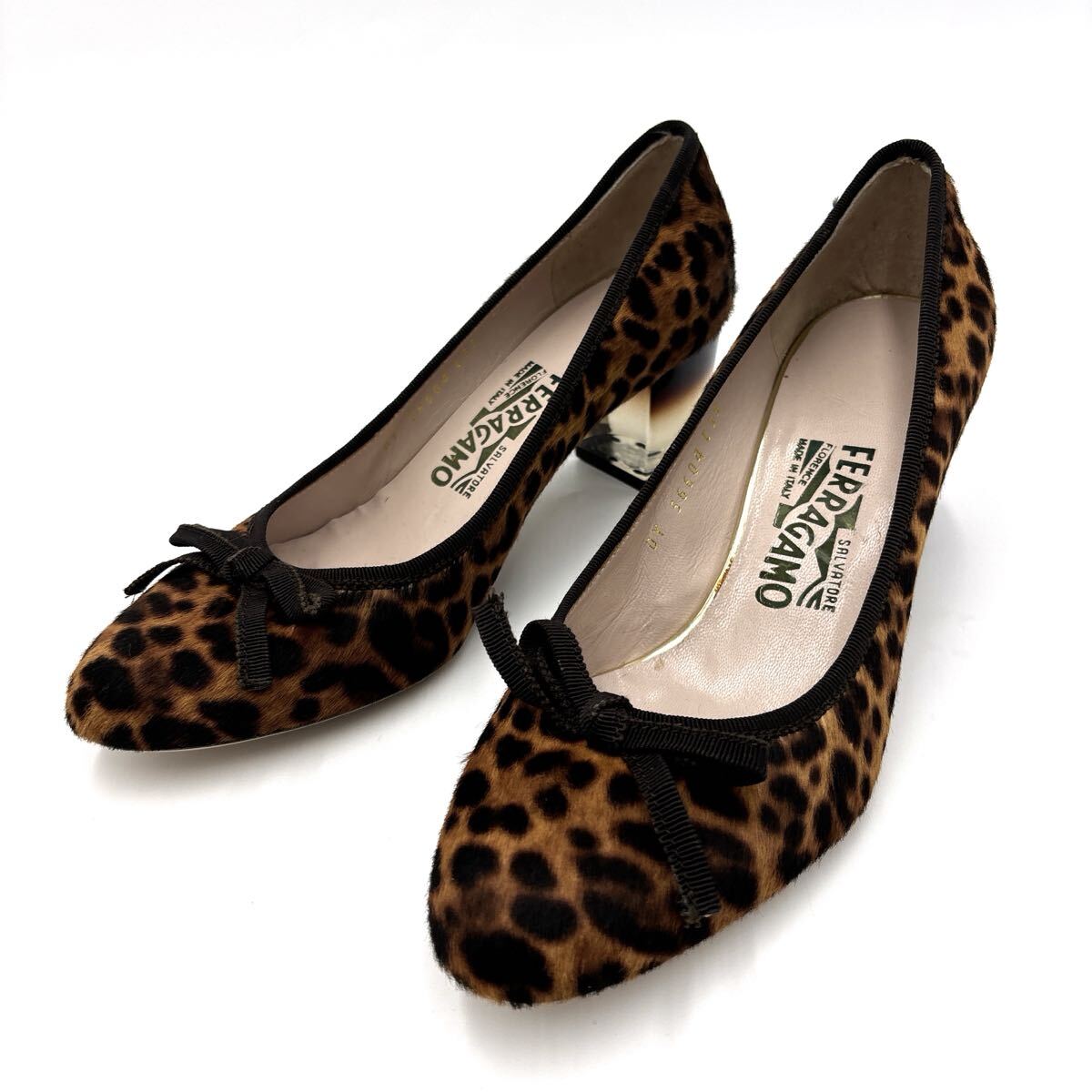 2026年最新】Yahoo!オークション -フェラガモ パンプス 24.5の中古品