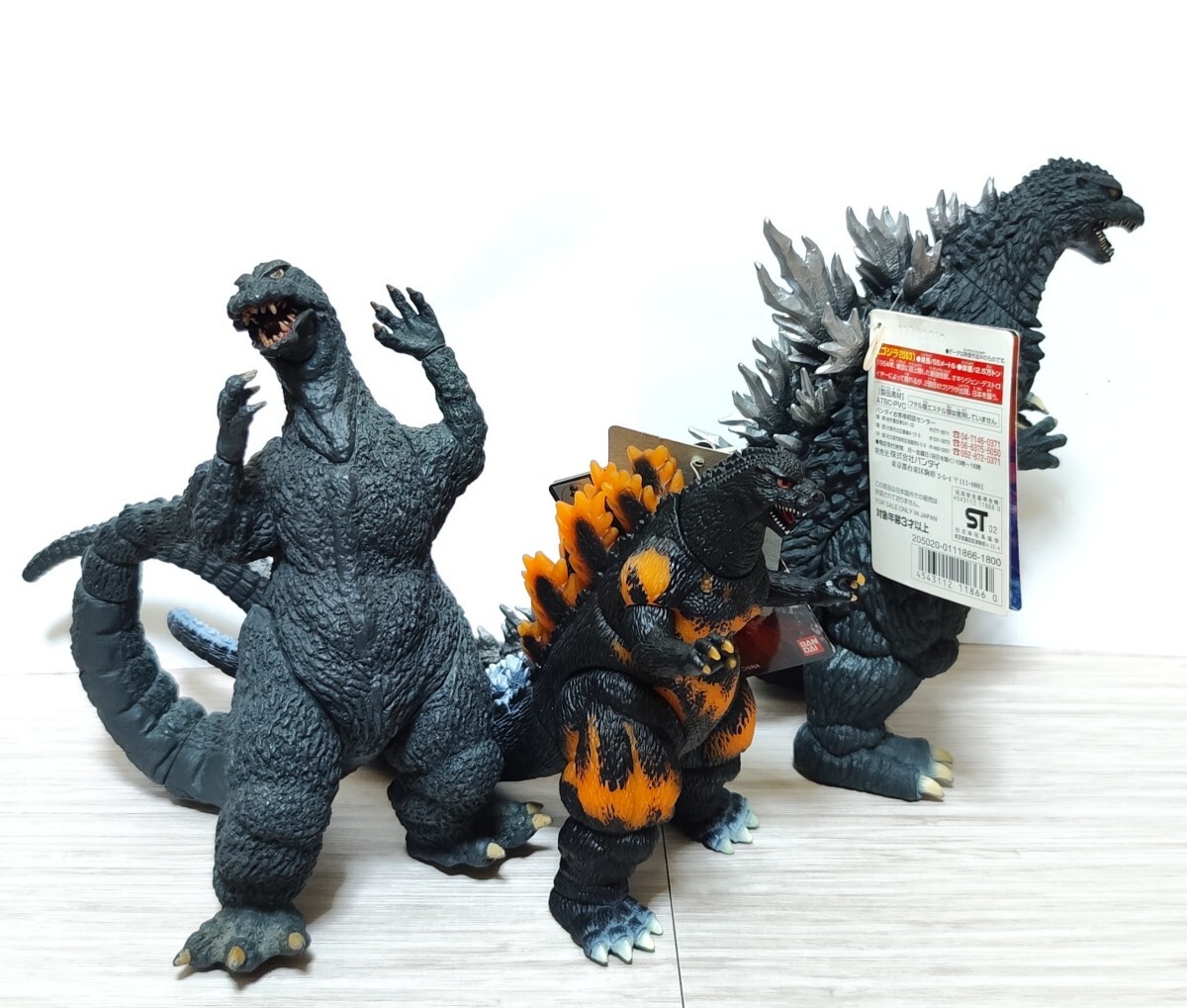 Yahoo!オークション -「メルトダウンゴジラ ソフビ」の落札相場・落札価格