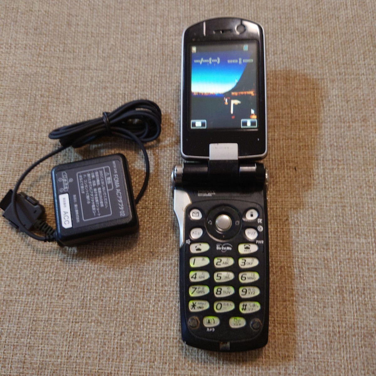 Yahoo!オークション -「p900iv」の落札相場・落札価格