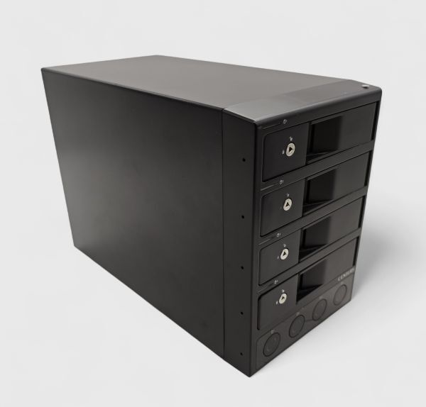 Yahoo!オークション -「裸族のカプセルホテル」(コンピュータ) の落札