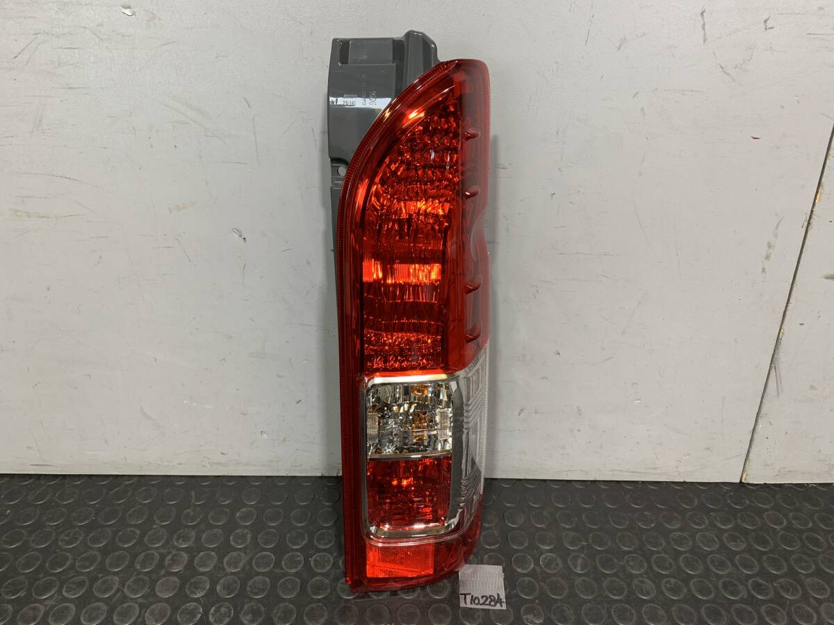 2026年最新】Yahoo!オークション -ハイエース 新車外し テールの中古品