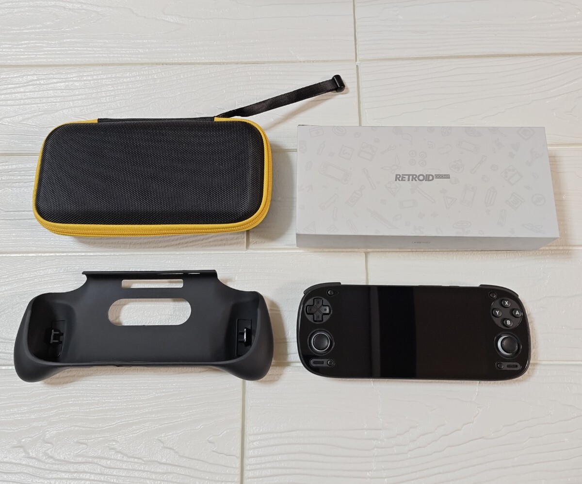 Yahoo!オークション -「retroid pocket 5」の落札相場・落札価格