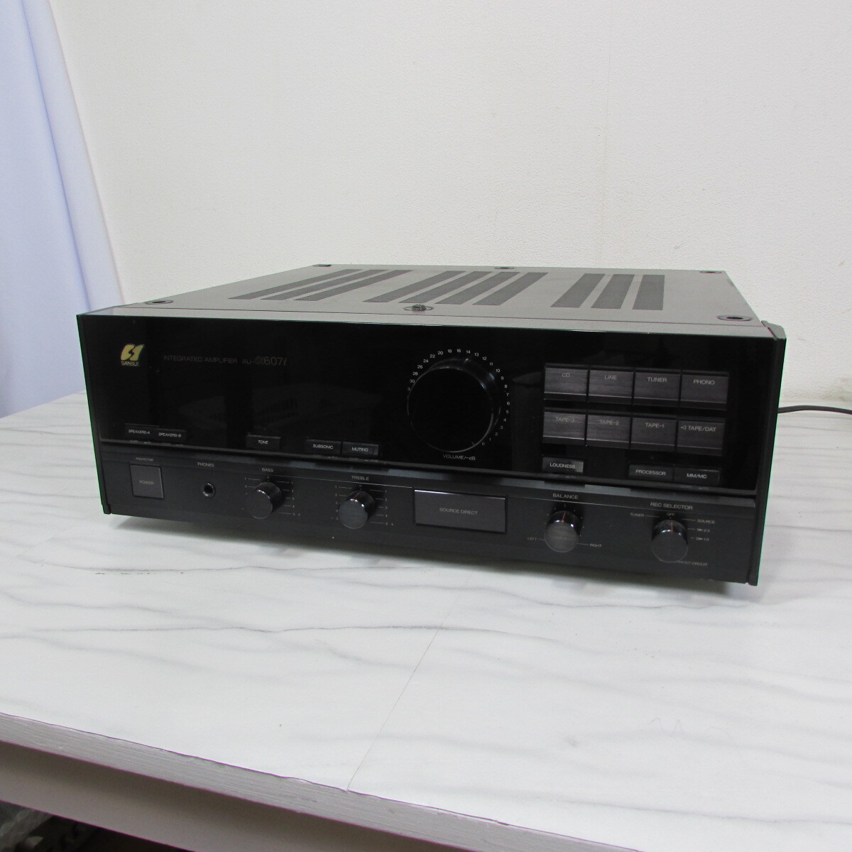 Yahoo!オークション -「au-α607i」の落札相場・落札価格