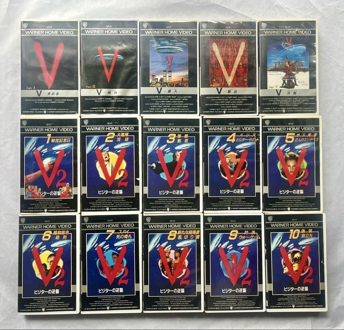 Yahoo!オークション -「v2 ビジターの逆襲」(映画、ビデオ) の落札相場