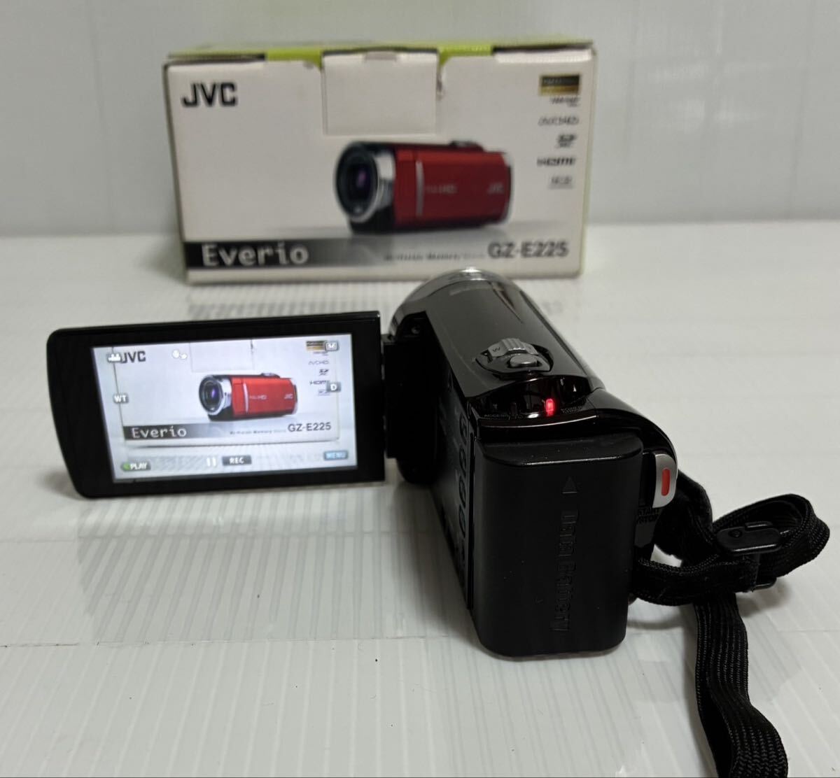 JVC Everio GZ-E225 オークション比較 - 価格.com