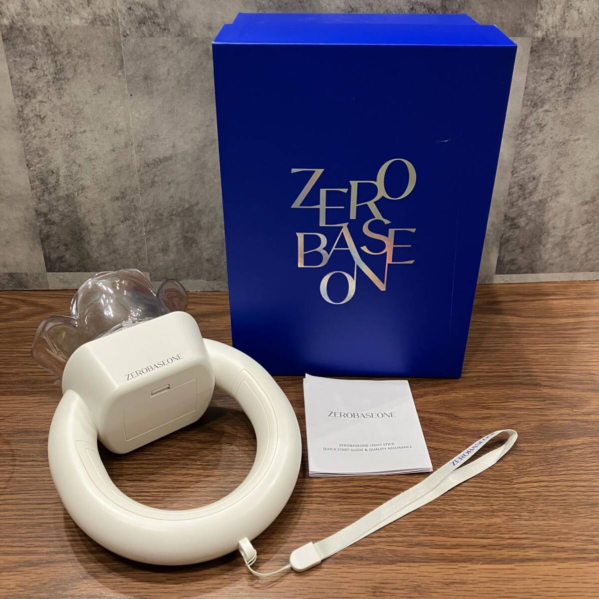 Yahoo!オークション -「zerobaseone ペンライト」の落札相場・落札価格