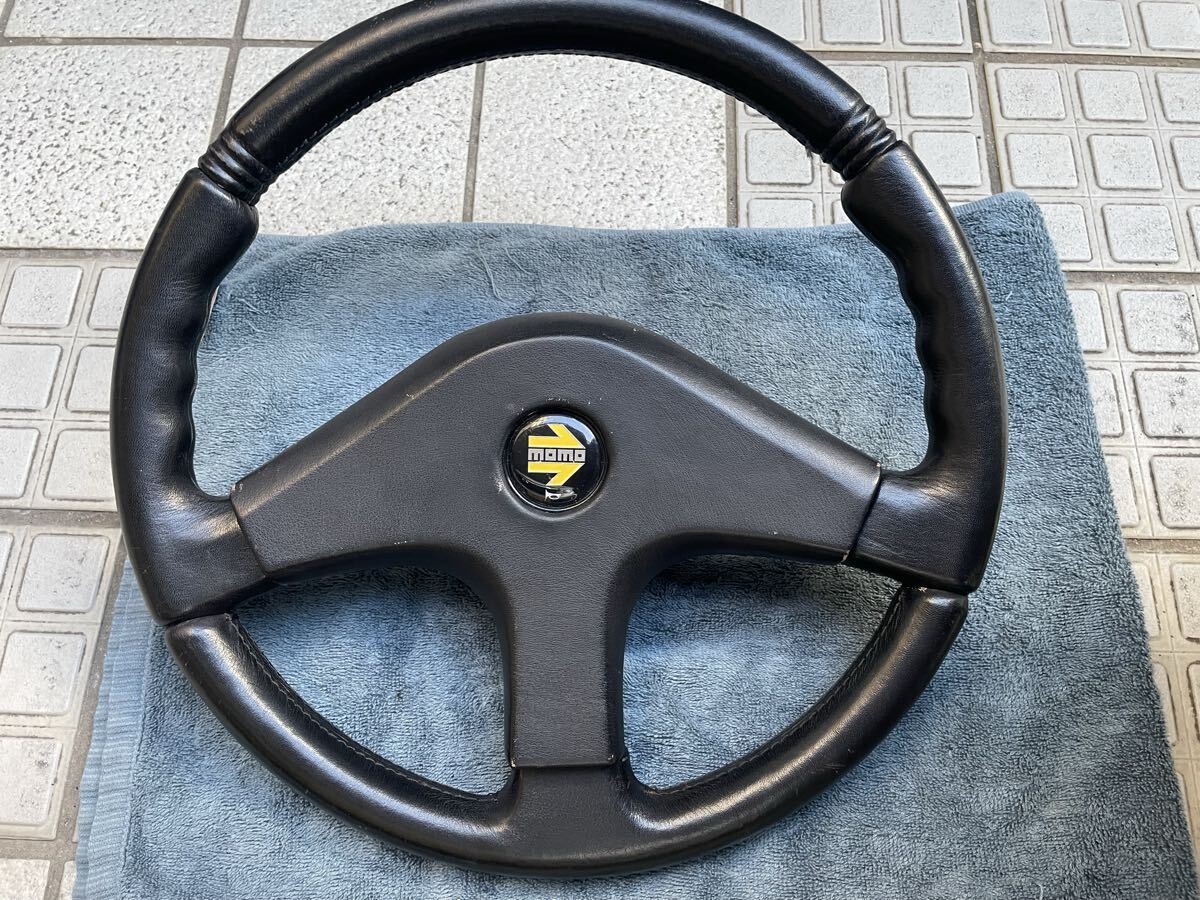 ジムニーオプション momo3本スポークステアリングホイール希少