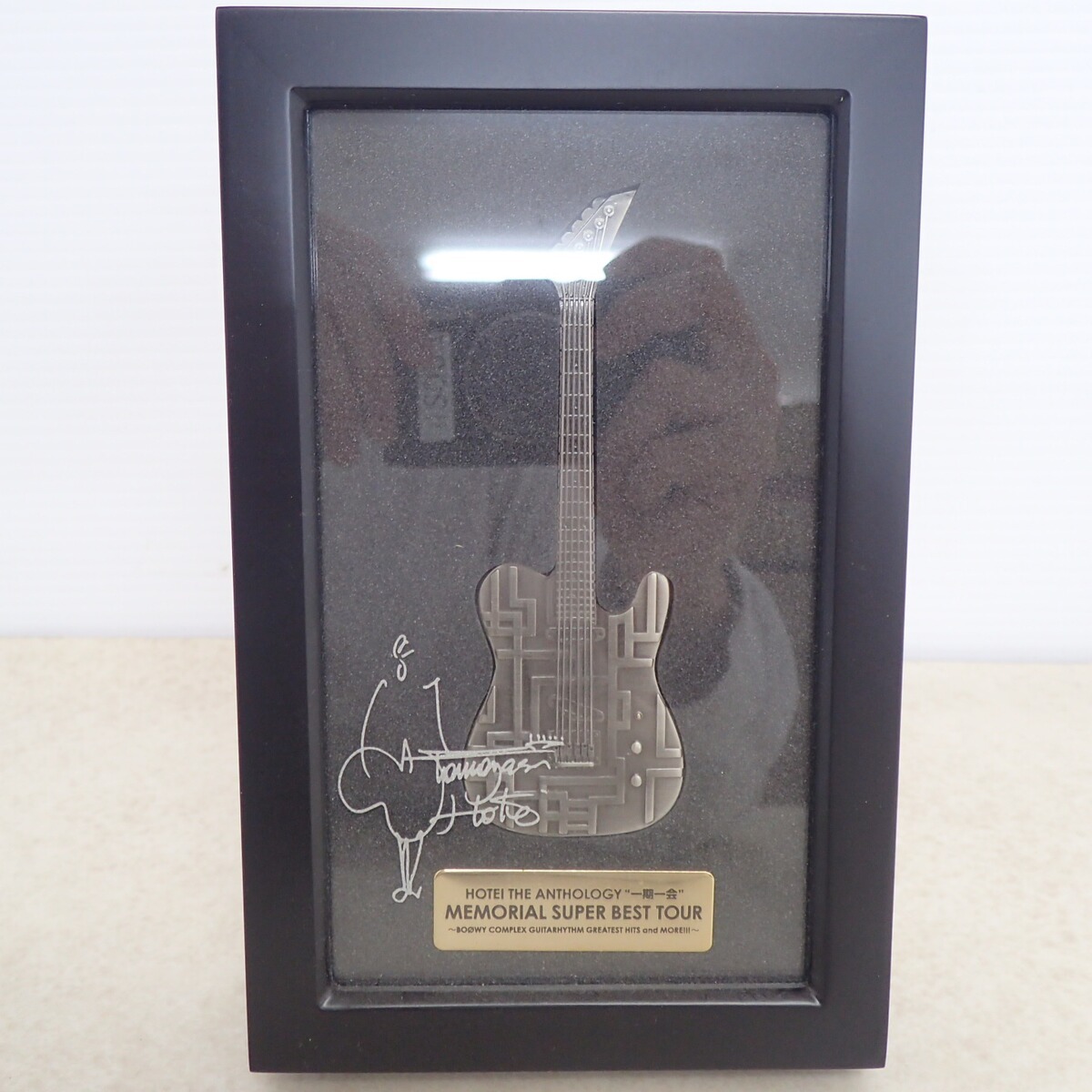 Yahoo!オークション -「布袋寅泰 ギターフィギュア」の落札相場・落札価格