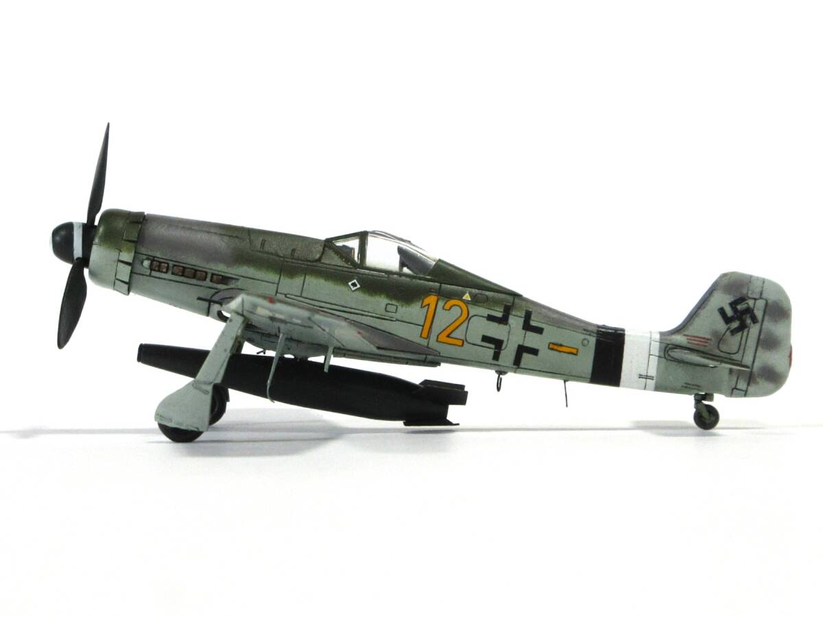 Yahoo!オークション -「fw190d12」(ドイツ) (軍用機)の落札相場・落札価格
