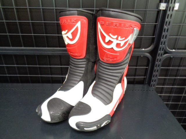Yahoo!オークション -「berik ベリック レーシングブーツ 43」の落札