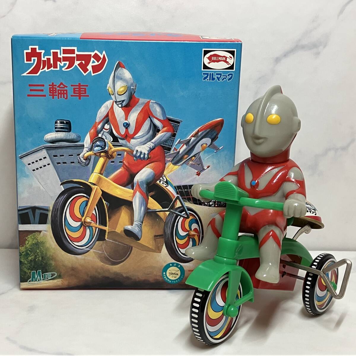 Yahoo!オークション -「m1号 三輪車」(ウルトラマン) (ウルトラマン)の