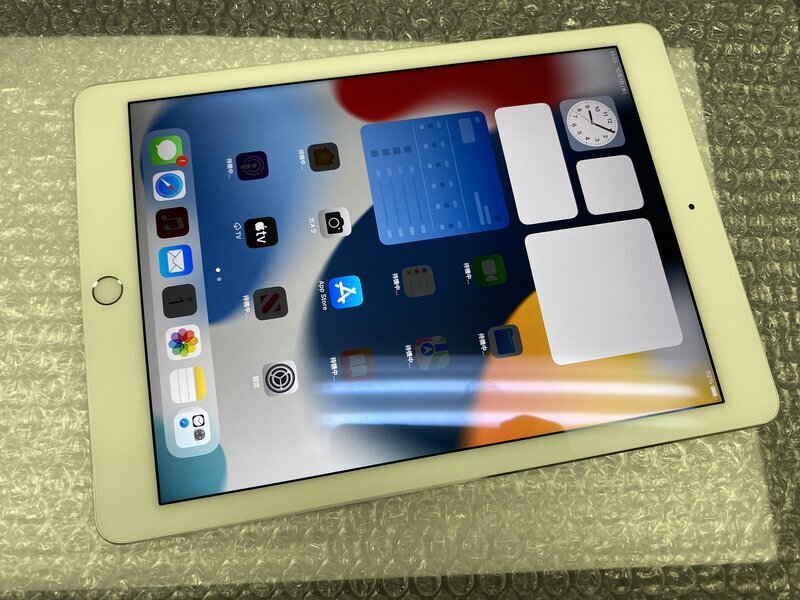 Apple iPad Air 2 Wi-Fi+Cellular 32GB docomo オークション比較