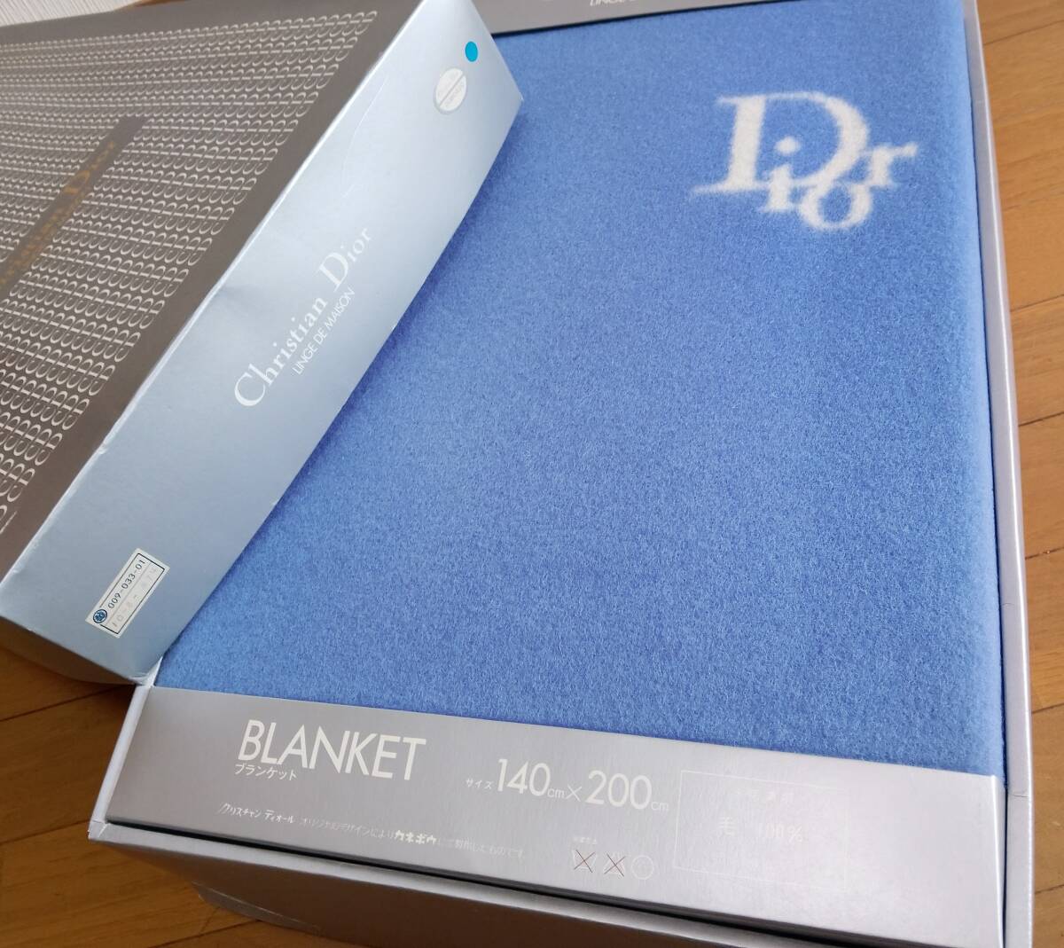 Yahoo!オークション -「(dior ディオール)」(毛布) (寝具)の落札相場