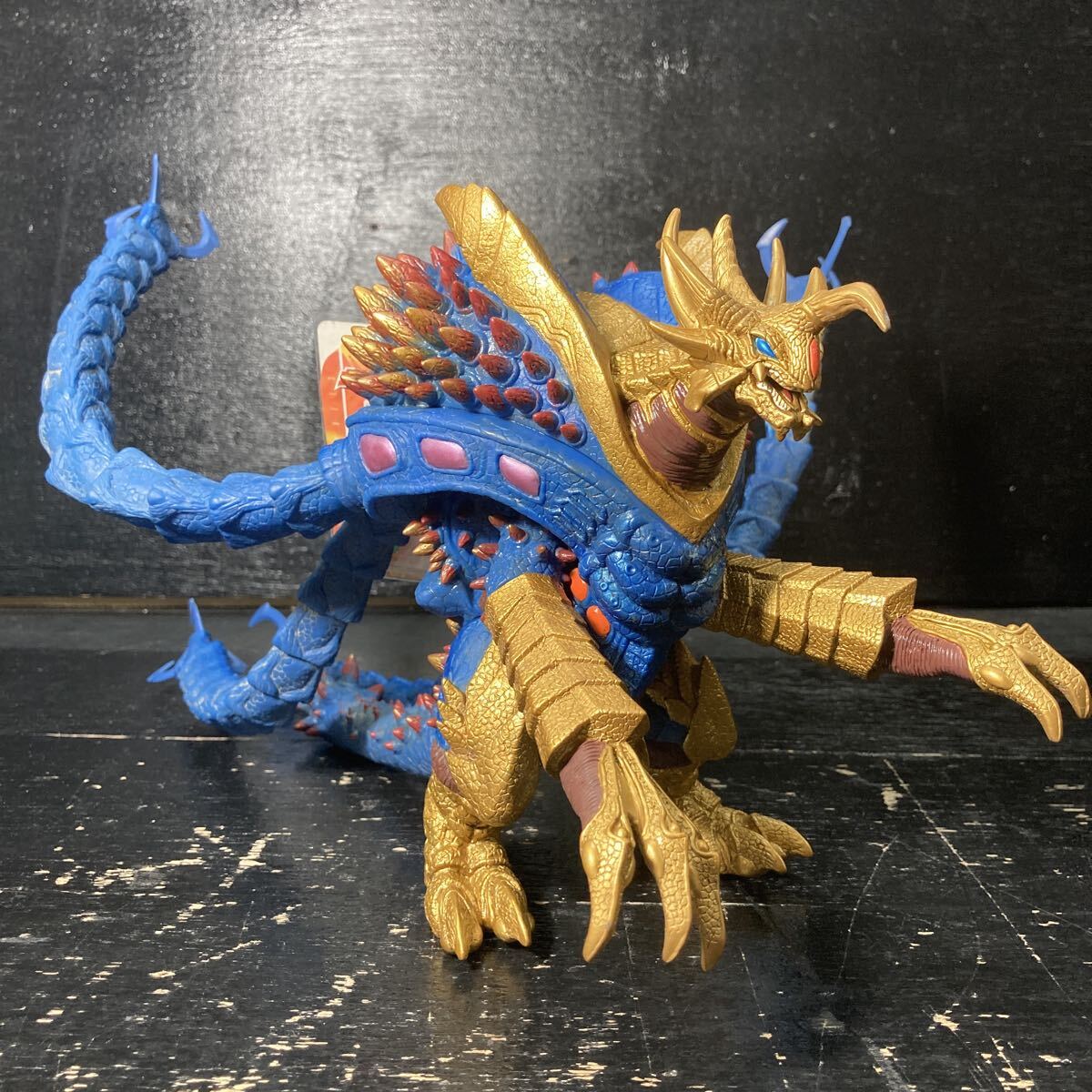 Yahoo!オークション -「uキラーザウルス ソフビ」(ウルトラマン) (特撮