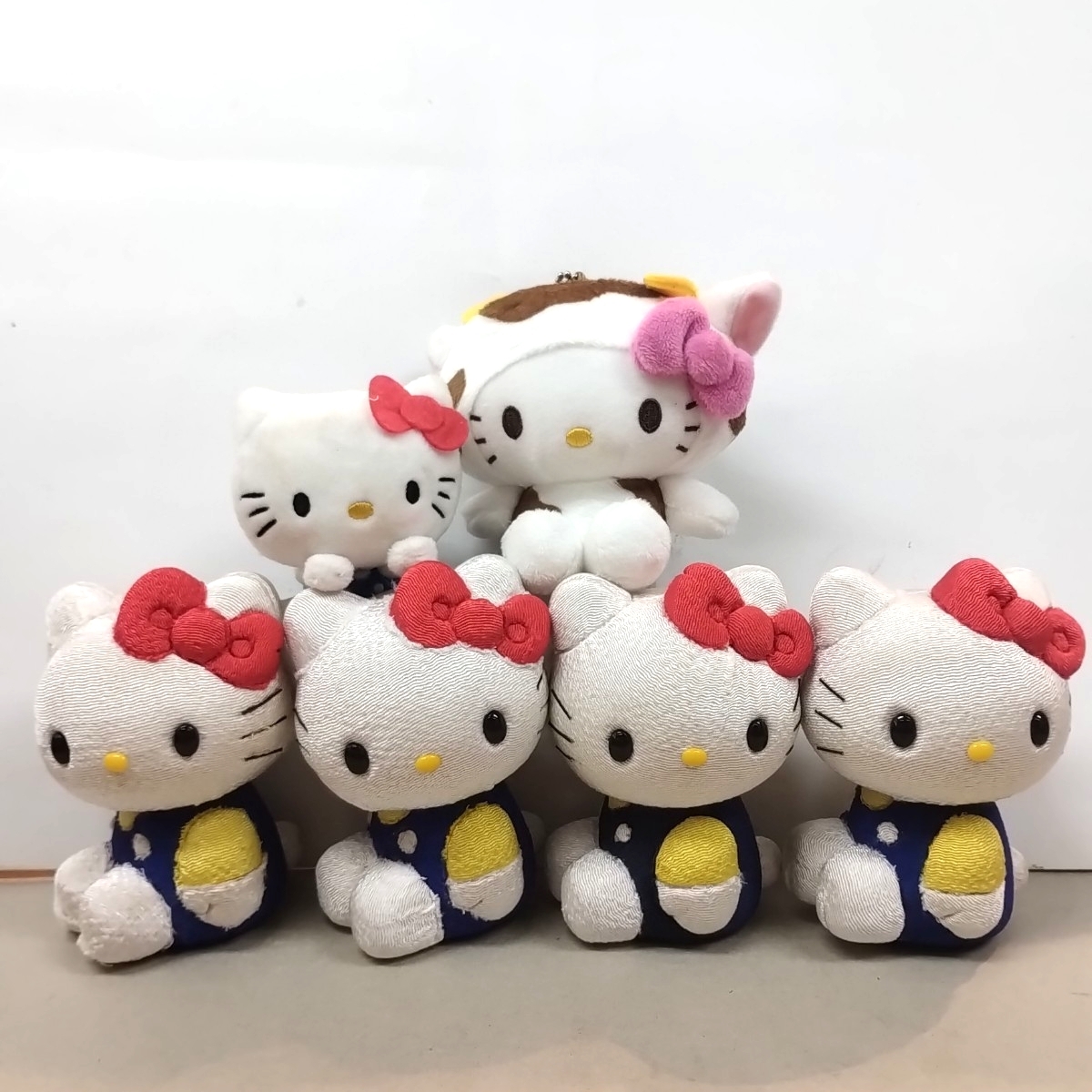 ハローキティ ぬいぐるみ 1976年レア とうじもの ハローキティ
