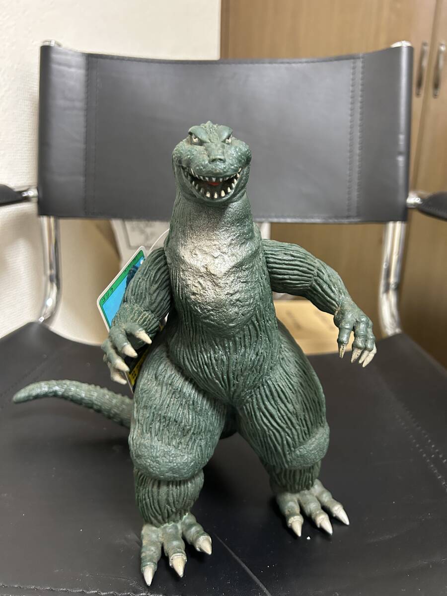 Yahoo!オークション -「ゴジラ ソフビ 1983」(フィギュア) の落札相場