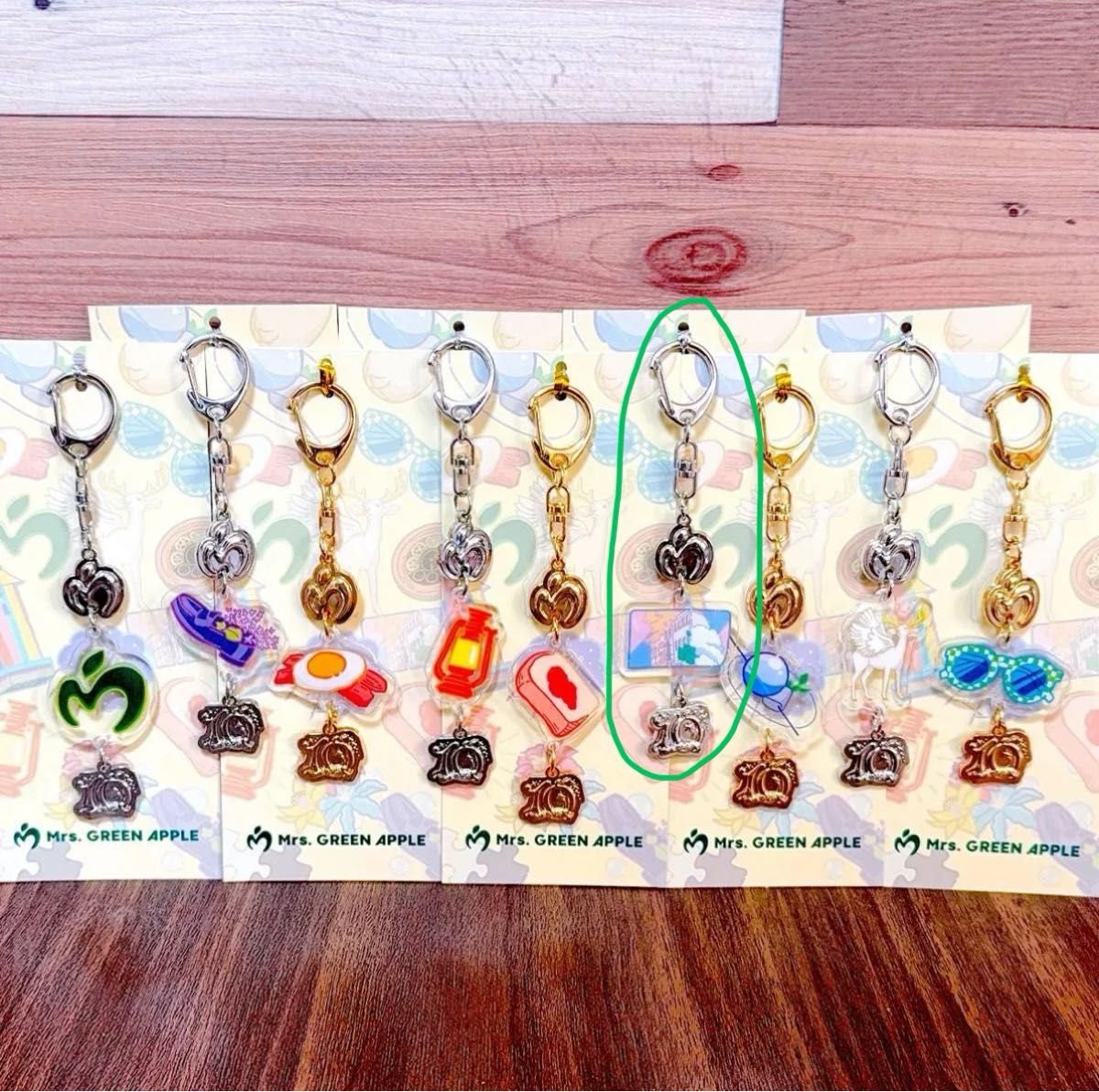 ミセスグリーンアップル ランダムチャーム｜Yahoo!フリマ（旧PayPay