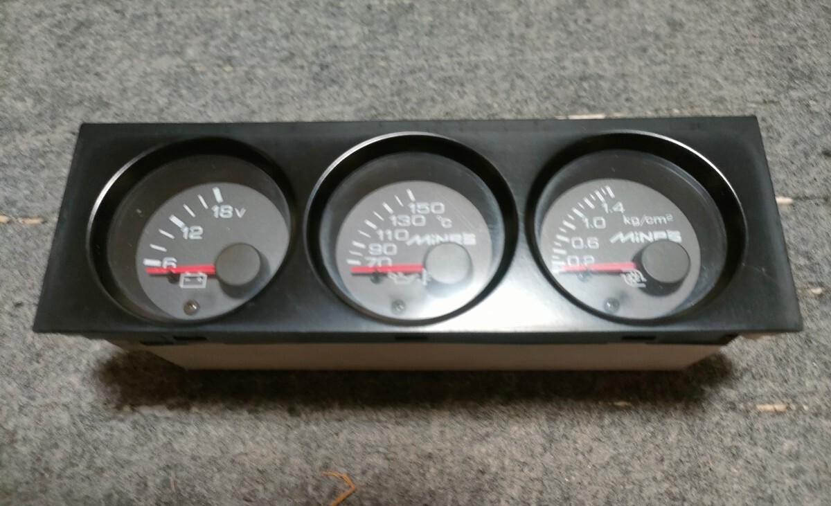 Yahoo!オークション -「bnr32 3連メーター」の落札相場・落札価格