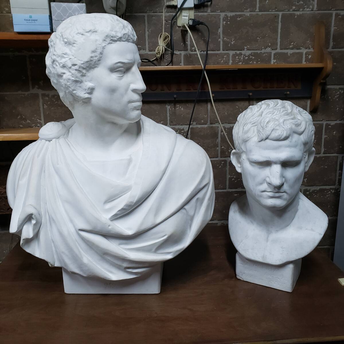 Yahoo!オークション -「ブルータス 石膏像」の落札相場・落札価格