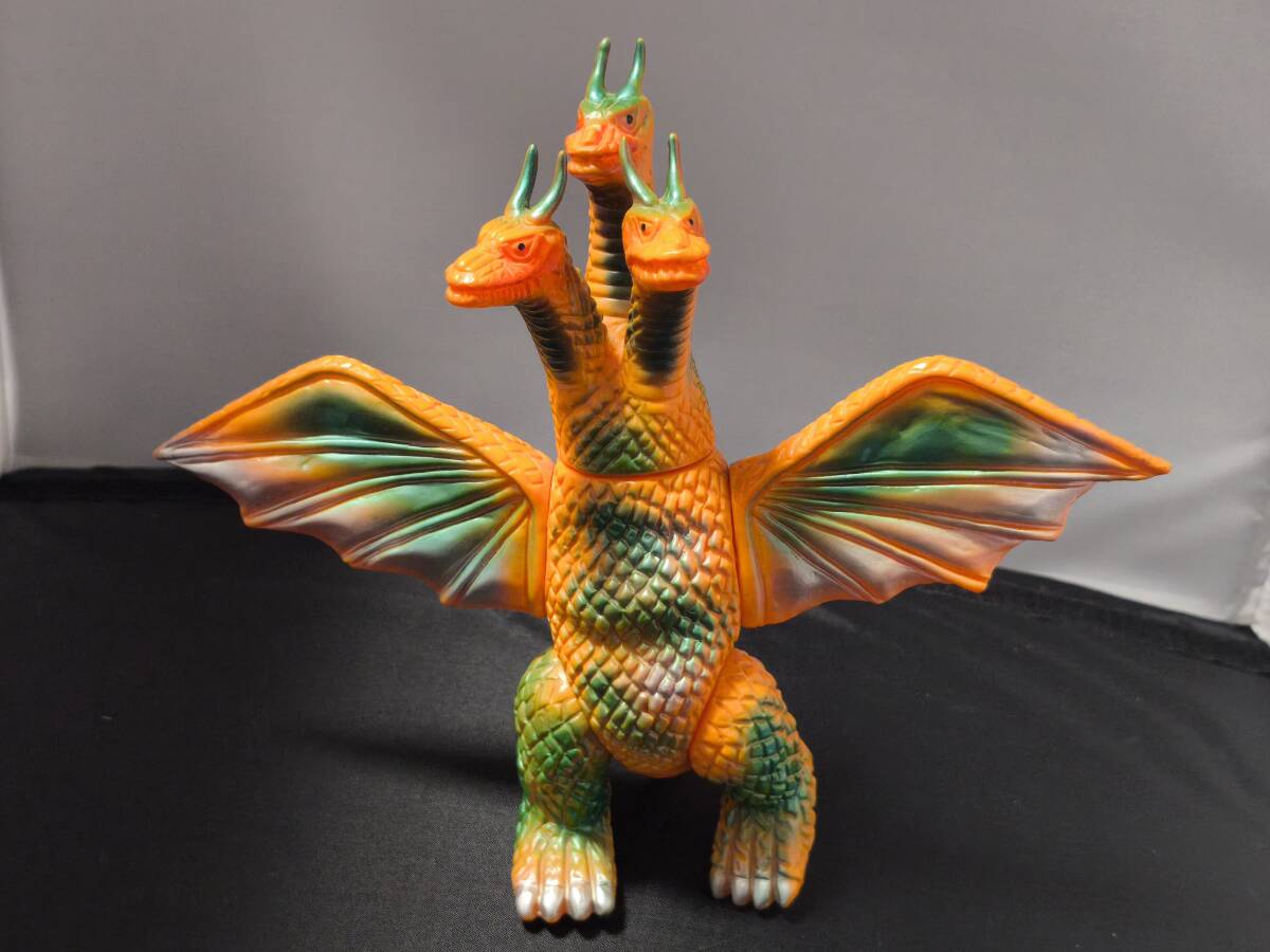 Yahoo!オークション -「ブルマァク復刻」(キングギドラ) (ゴジラ、怪獣