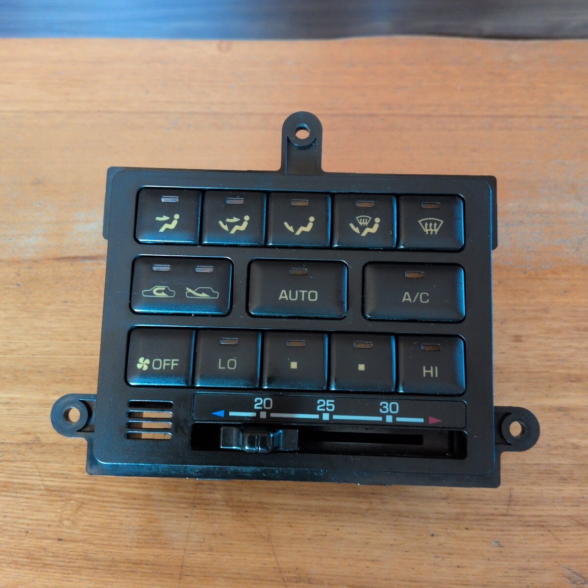 2026年最新】Yahoo!オークション -ランクル80 エアコンスイッチの中古