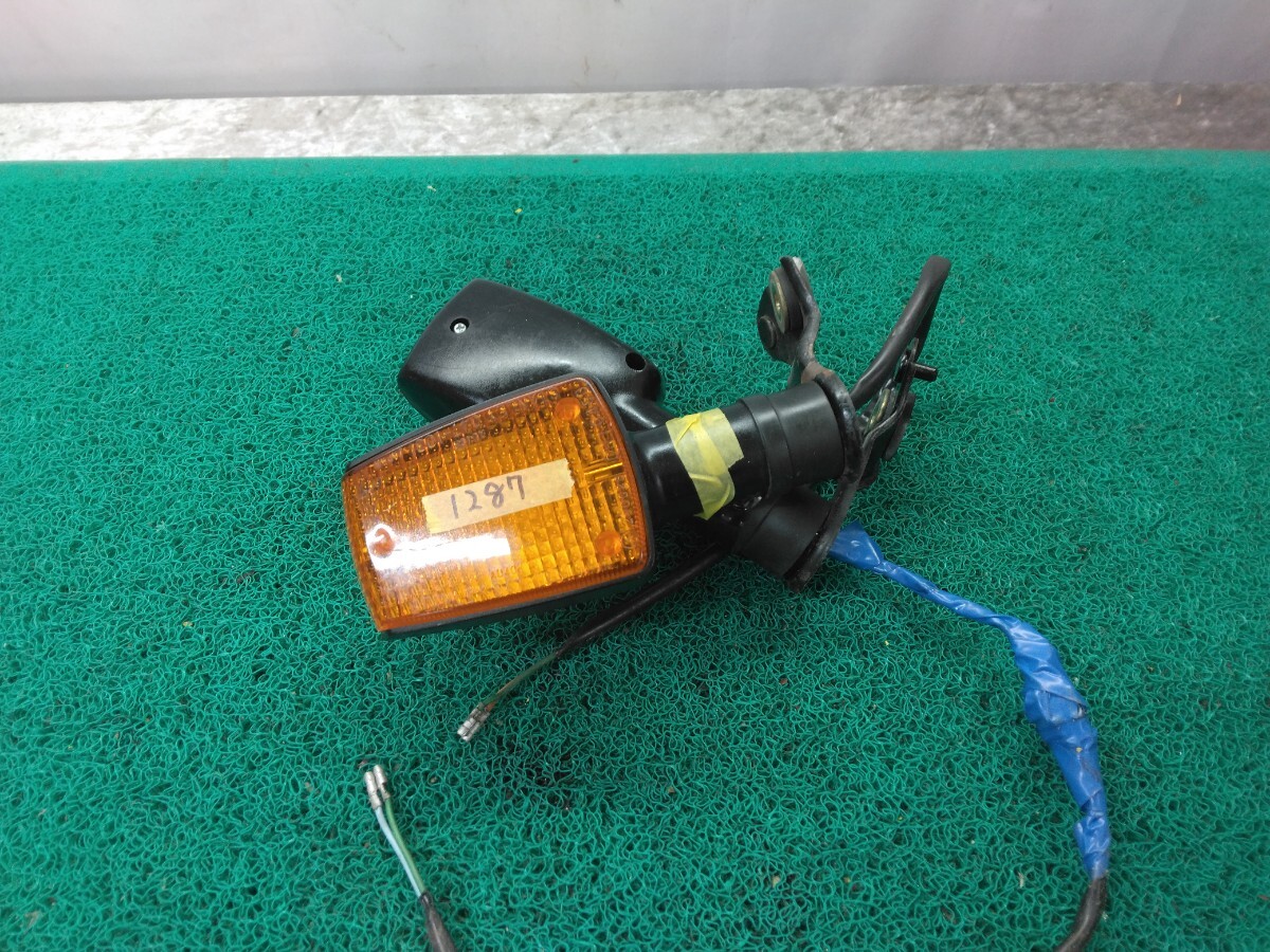 Yahoo!オークション -「cbr400f」(ウインカー) (純正品)の落札相場