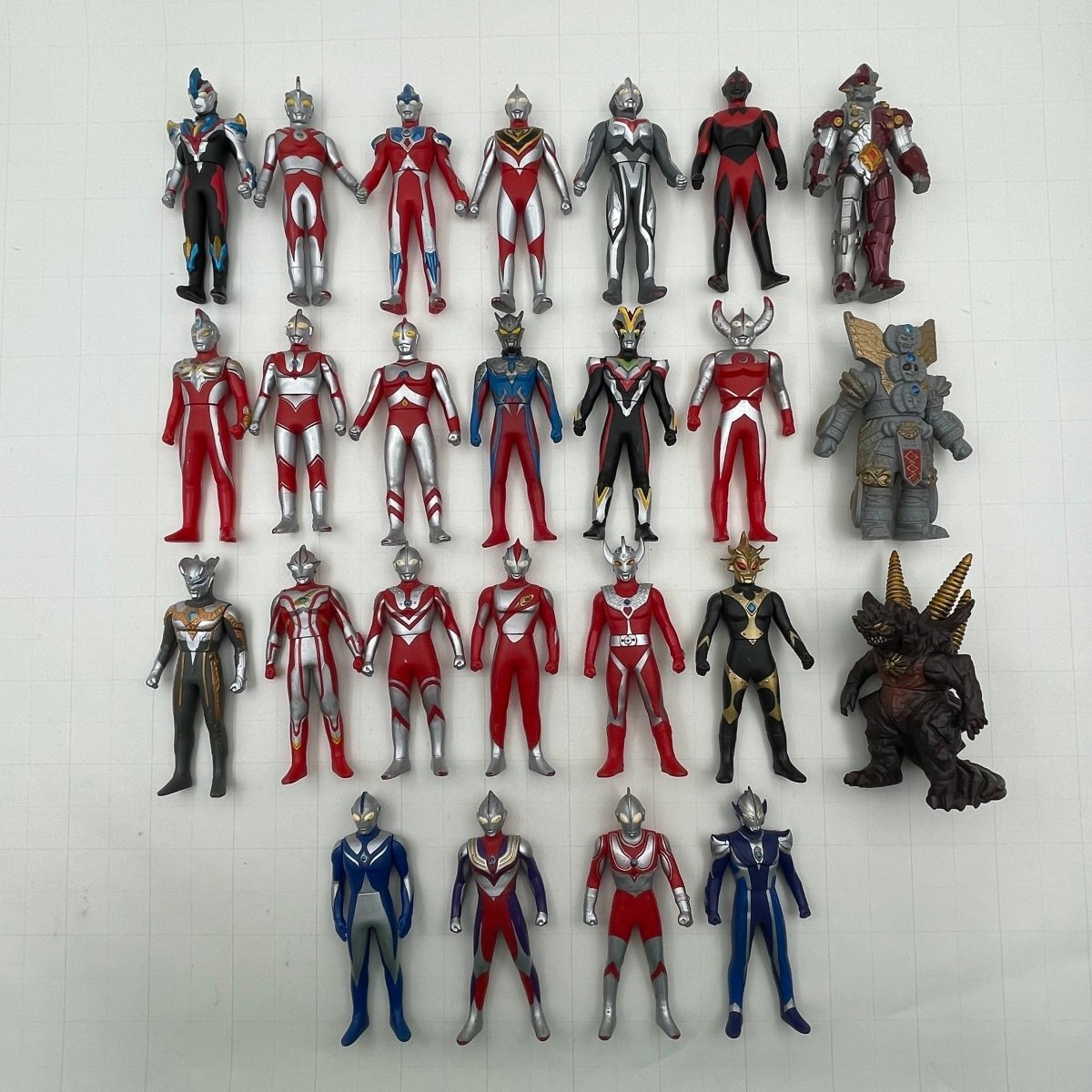 Yahoo!オークション -「ウルトラ怪獣ソフビ500」の落札相場・落札価格