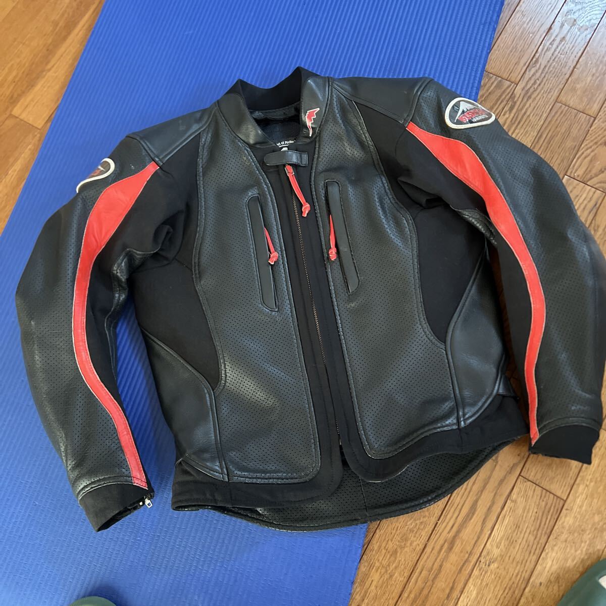 Yahoo!オークション -「クシタニ レザージャケット」の落札相場・落札価格