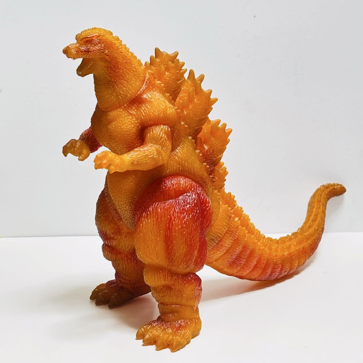 Yahoo!オークション -「劇場限定バーニングゴジラ」(おもちゃ、ゲーム