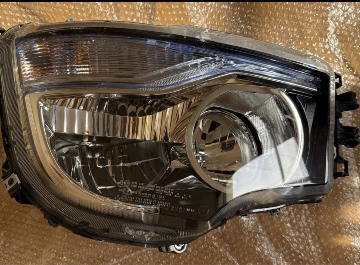 Yahoo!オークション -「三菱ふそう17スーパーグレート」(ヘッドライト