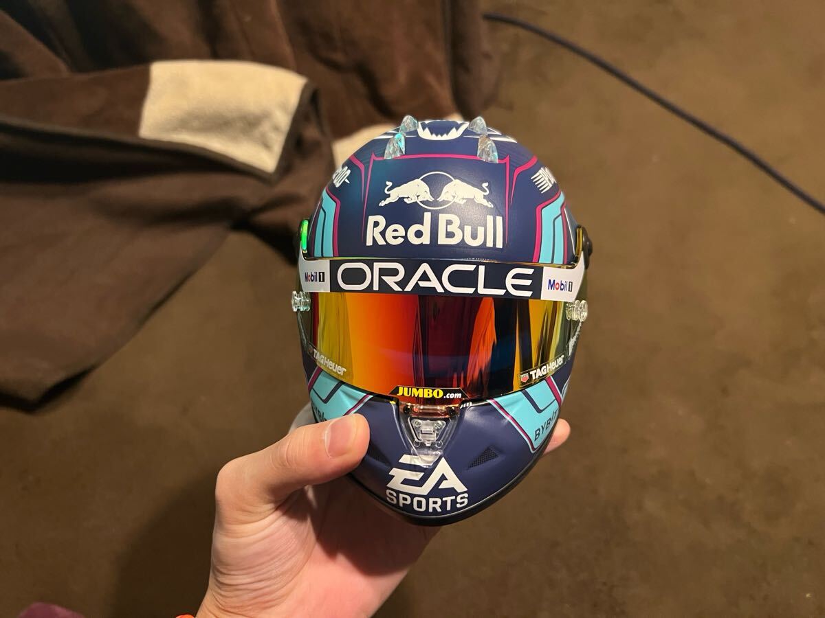 Yahoo!オークション -「フェルスタッペン 1／2 ヘルメット」(カー