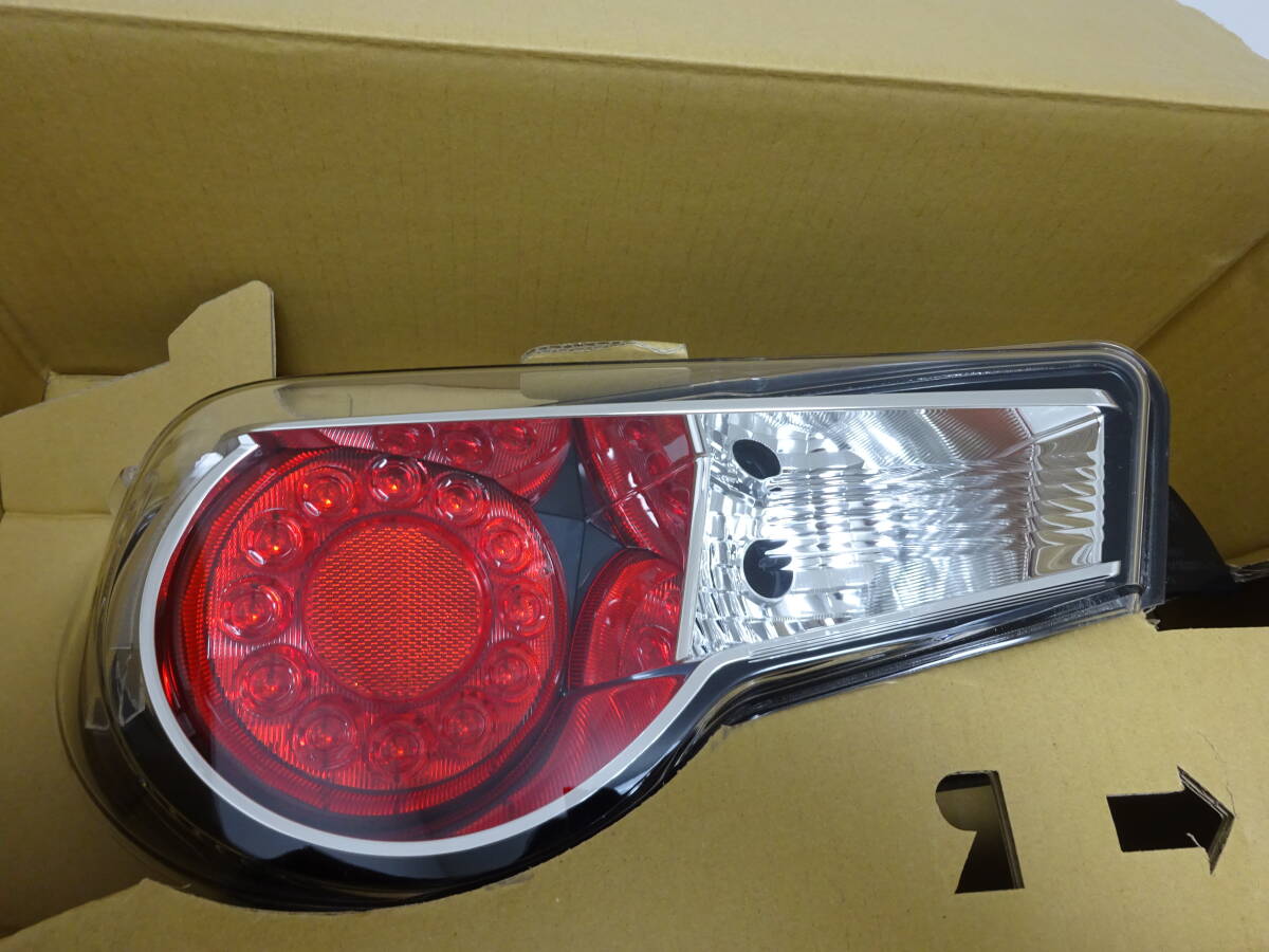 Yahoo!オークション -「86 zn6 純正テールランプ」の落札相場・落札価格