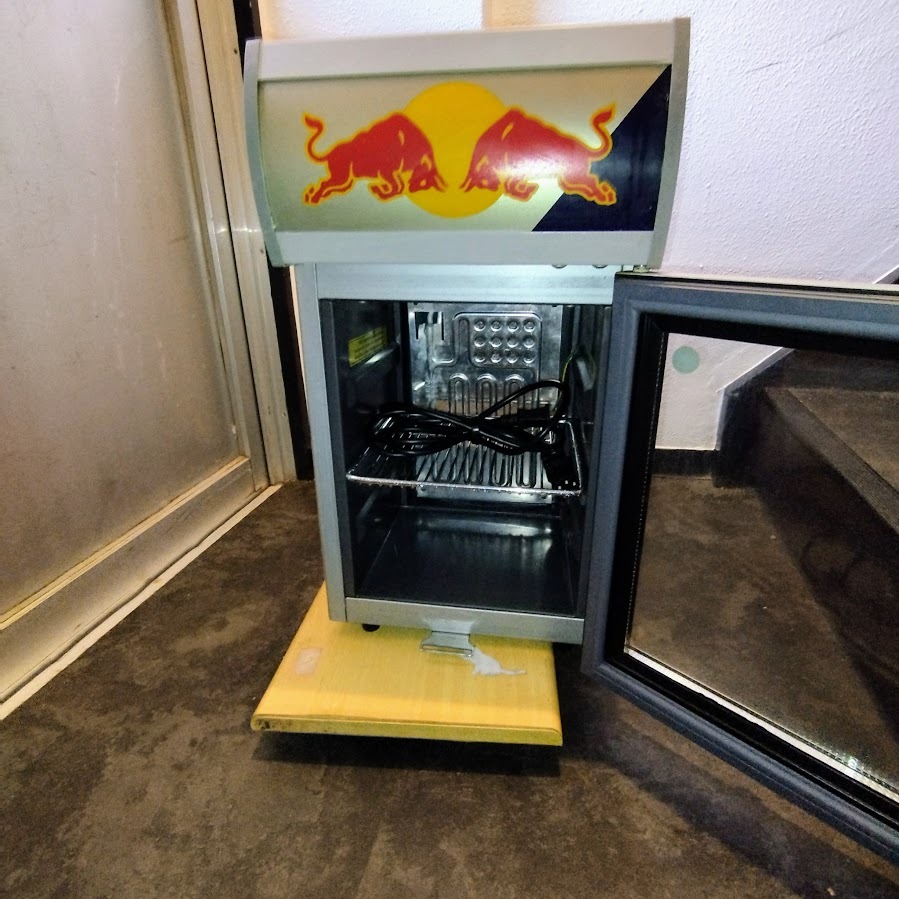 Yahoo!オークション -「レッドブル 冷蔵庫」の落札相場・落札価格