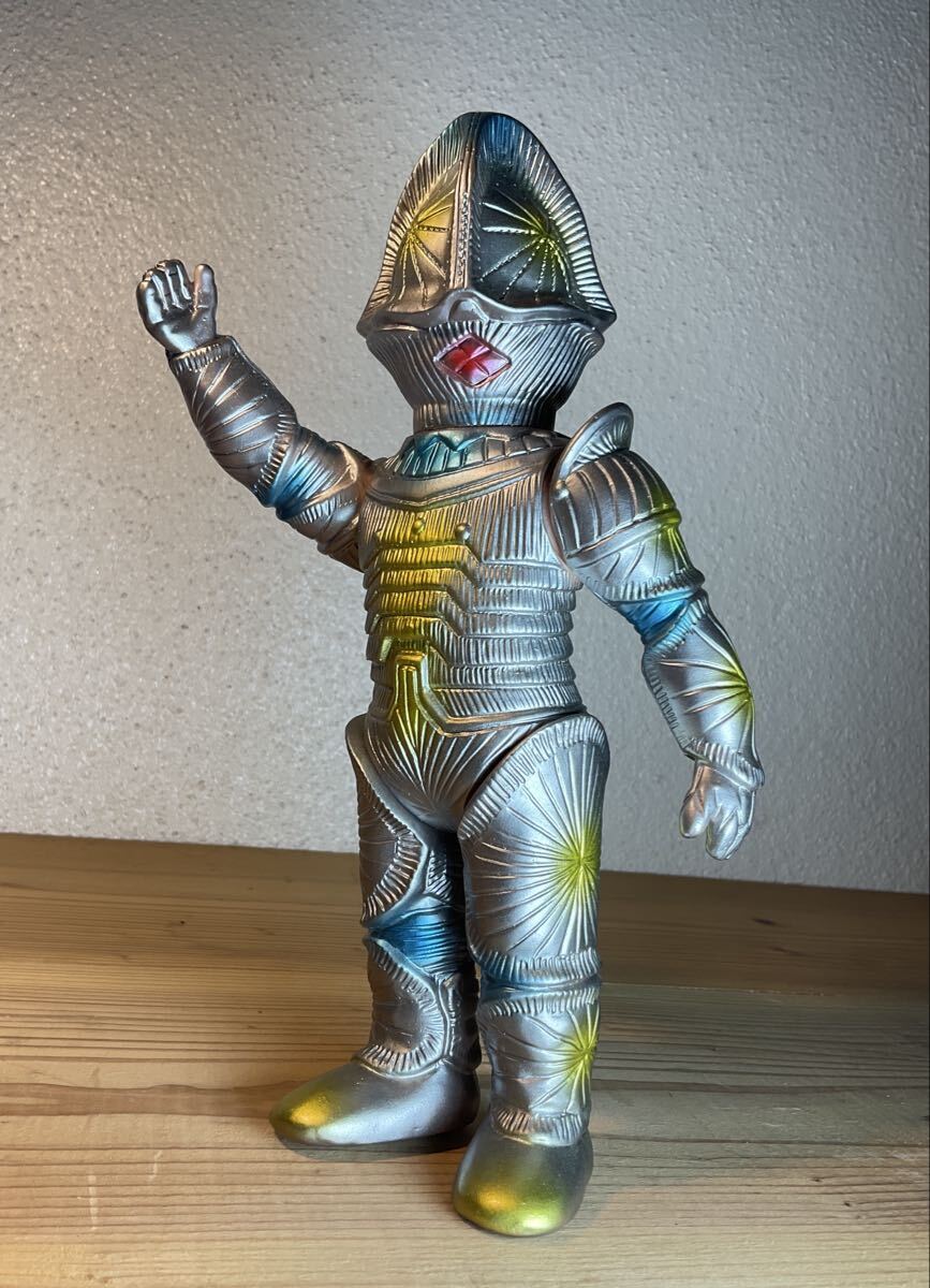 Yahoo!オークション -「ボーグ星人 ソフビ」の落札相場・落札価格