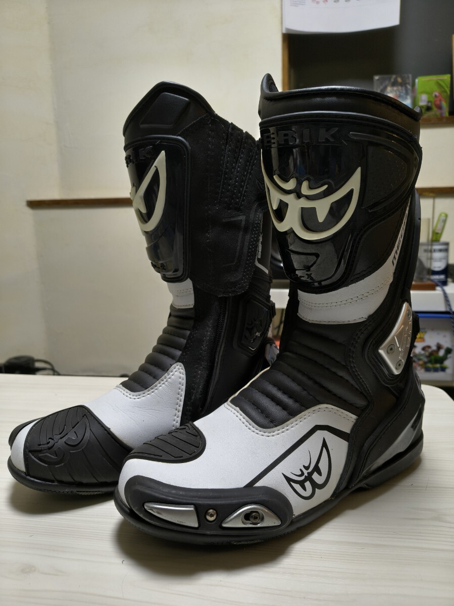Yahoo!オークション -「berik ベリック レーシングブーツ 43」の落札
