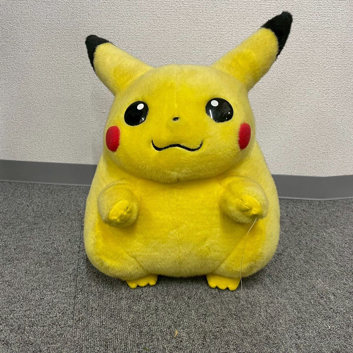 Yahoo!オークション -「tomy ぬいぐるみ ピカチュウ 初期」の落札相場