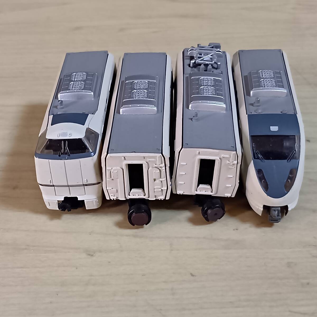 Yahoo!オークション -「bトレイン 683系」の落札相場・落札価格