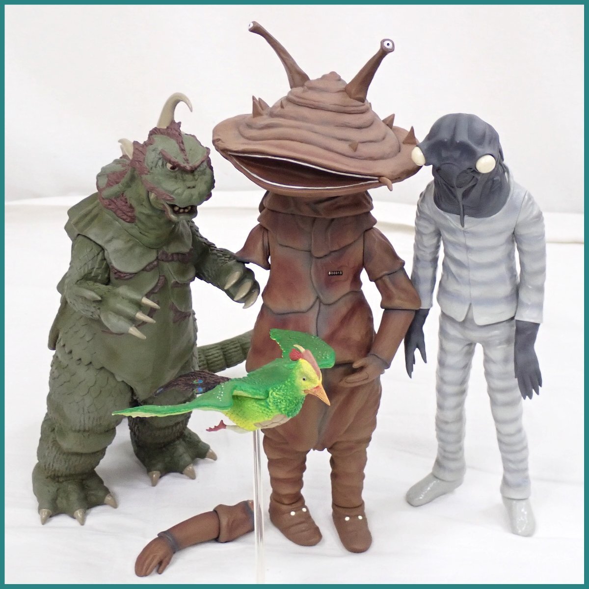 Yahoo!オークション -「セミ人間ソフビ」の落札相場・落札価格