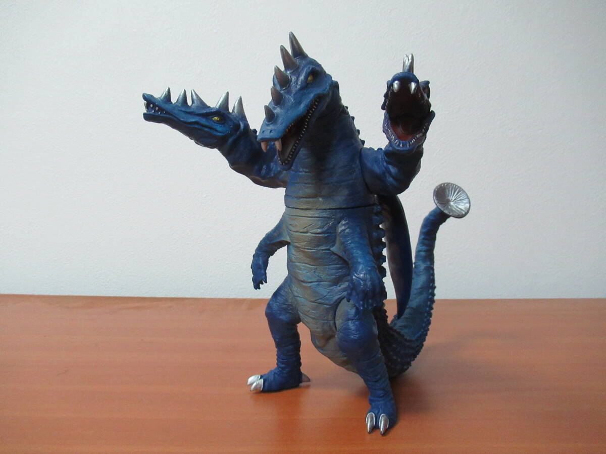 Yahoo!オークション -「三つ首竜」(特撮) (フィギュア)の落札相場