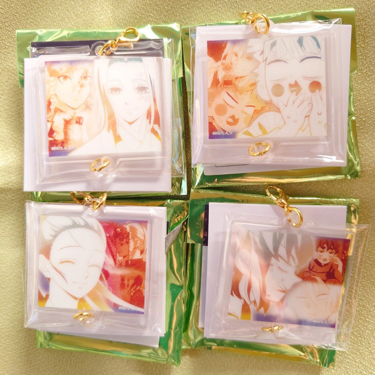 新品未開封 鬼滅の刃 カフェ 隊士百景 絆 アクリルチャーム 我妻善逸