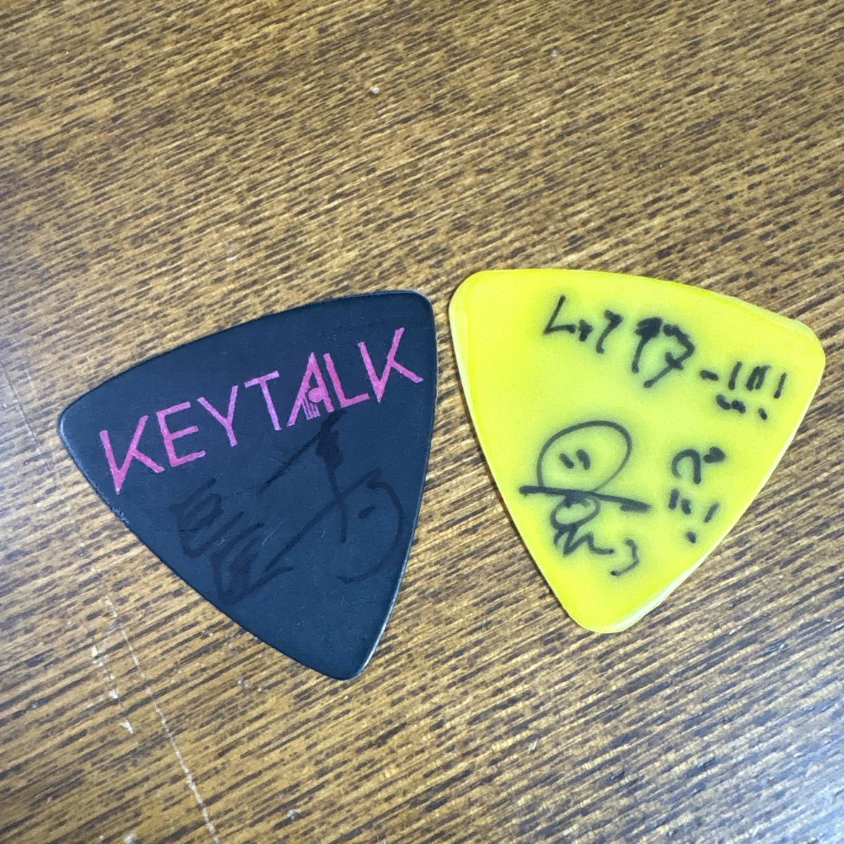 シンガーズハイ みつ ピック サイン入り｜Yahoo!フリマ（旧PayPayフリマ）