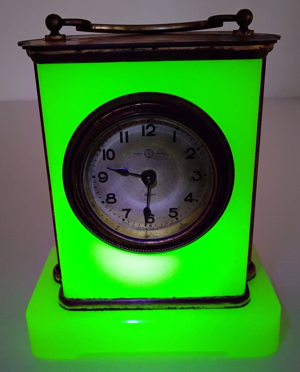 Yahoo!オークション -「ウランガラス置時計」の落札相場・落札価格