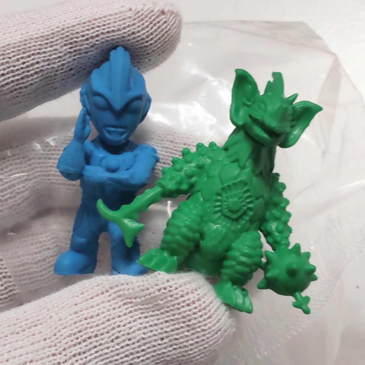 Yahoo!オークション -「怪獣消しゴム タイラント」の落札相場・落札価格